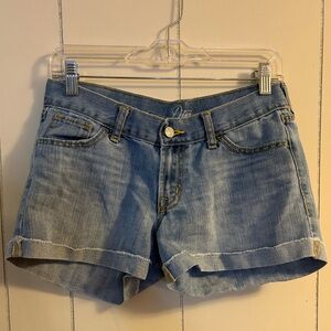Old Navy Diva Lightwash Jean Shorts